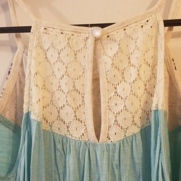 Summer top - Picture 3 of 3